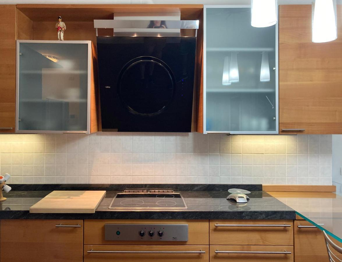 Large Well-Equipped Appartement Near Como Lake Lecco Buitenkant foto