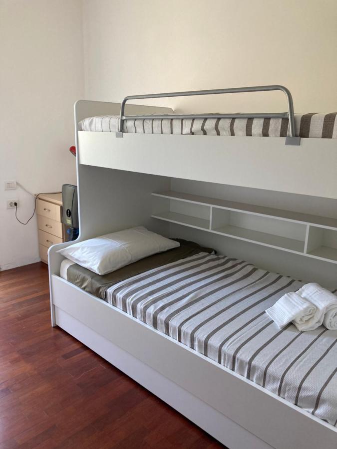 Large Well-Equipped Appartement Near Como Lake Lecco Buitenkant foto