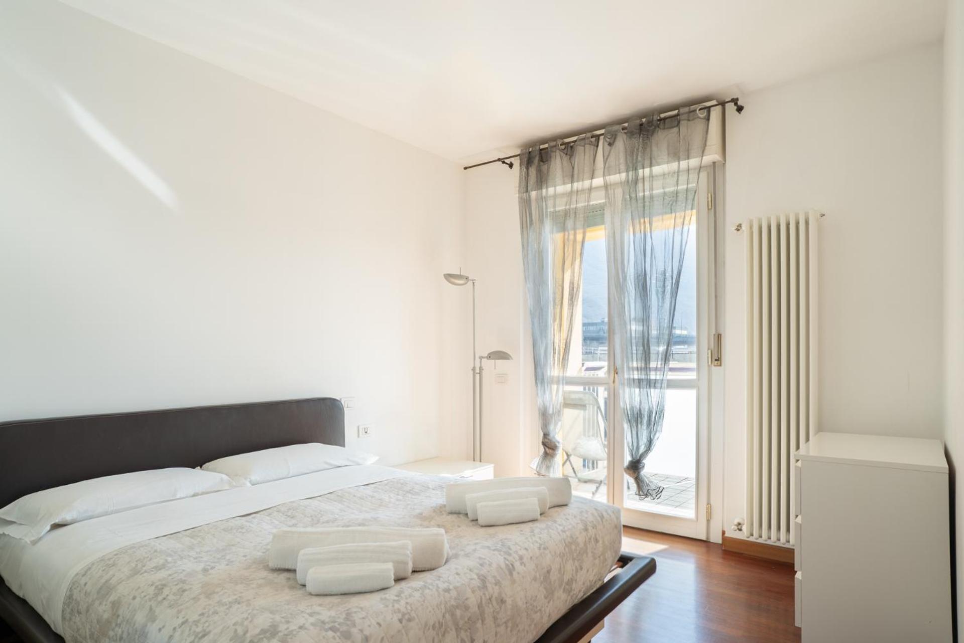 Large Well-Equipped Appartement Near Como Lake Lecco Buitenkant foto